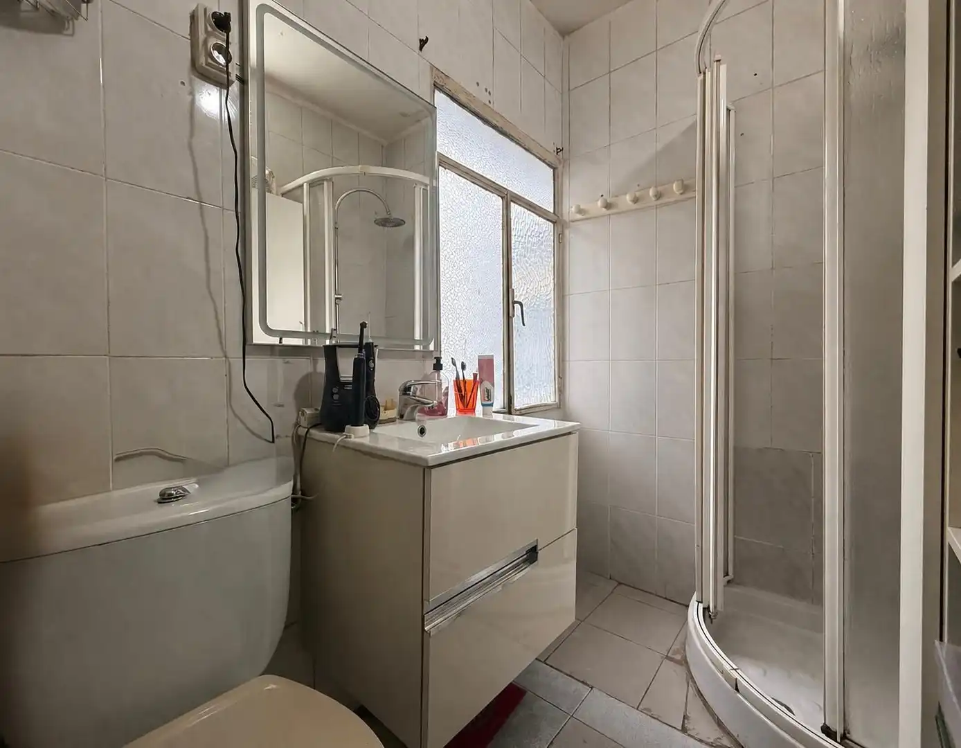 Bathroom of Flat for sale in Getafe  with Air Conditioner and Heating