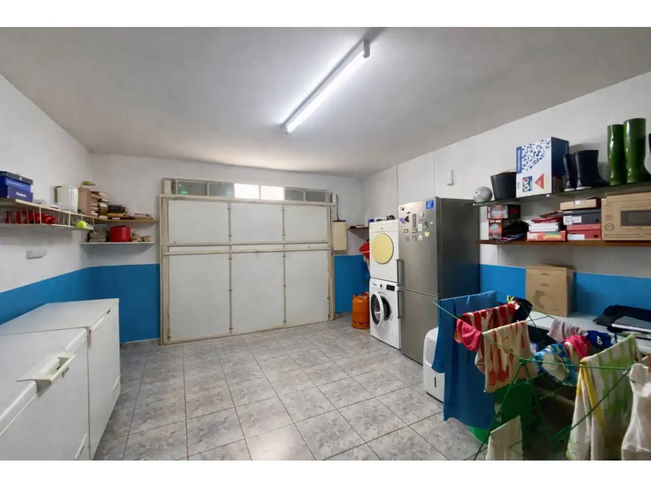 Casa adosada en venta en Olot con Calefacción, Jardín privado y Terraza