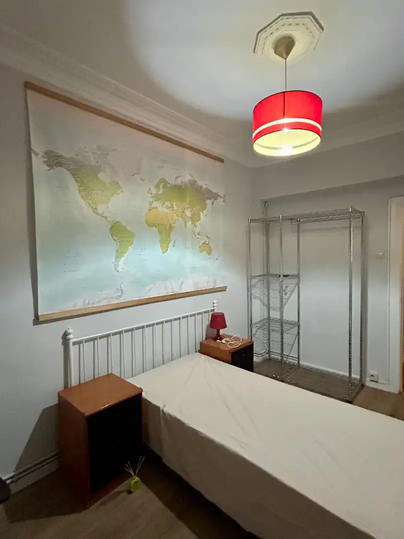 Schlafzimmer von Wohnung zur Miete in Zaragoza mit Heizung, Parkett und Möbliert