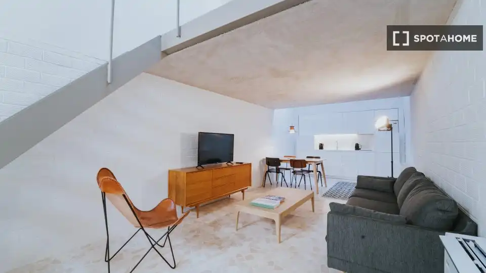 Sala de estar de Piso de alquiler en Madrid con Aire acondicionado, Calefacción y Amueblado