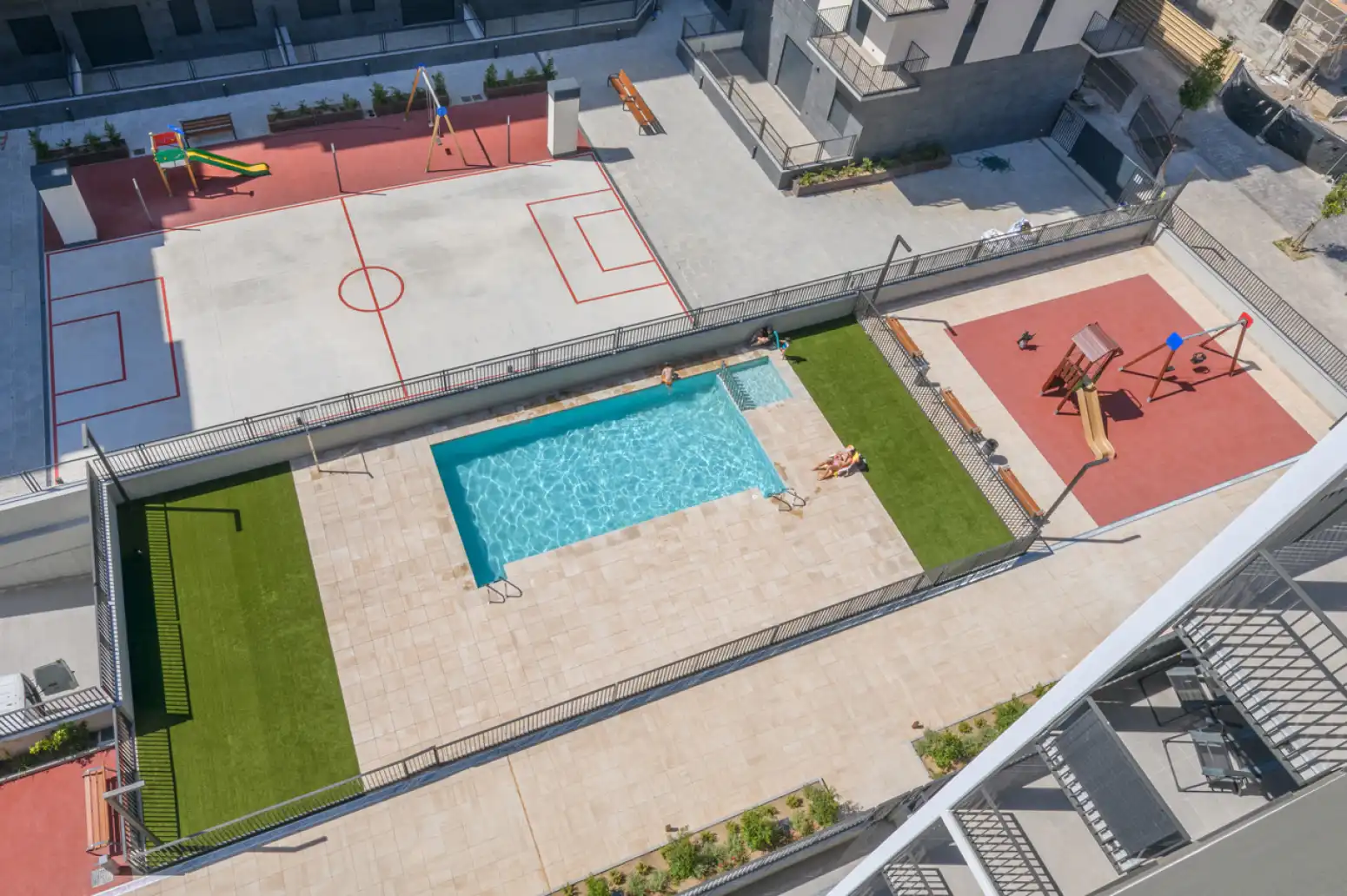 Piscina de Pis en venda en Viladecans amb Aire condicionat, Calefacció i Parquet