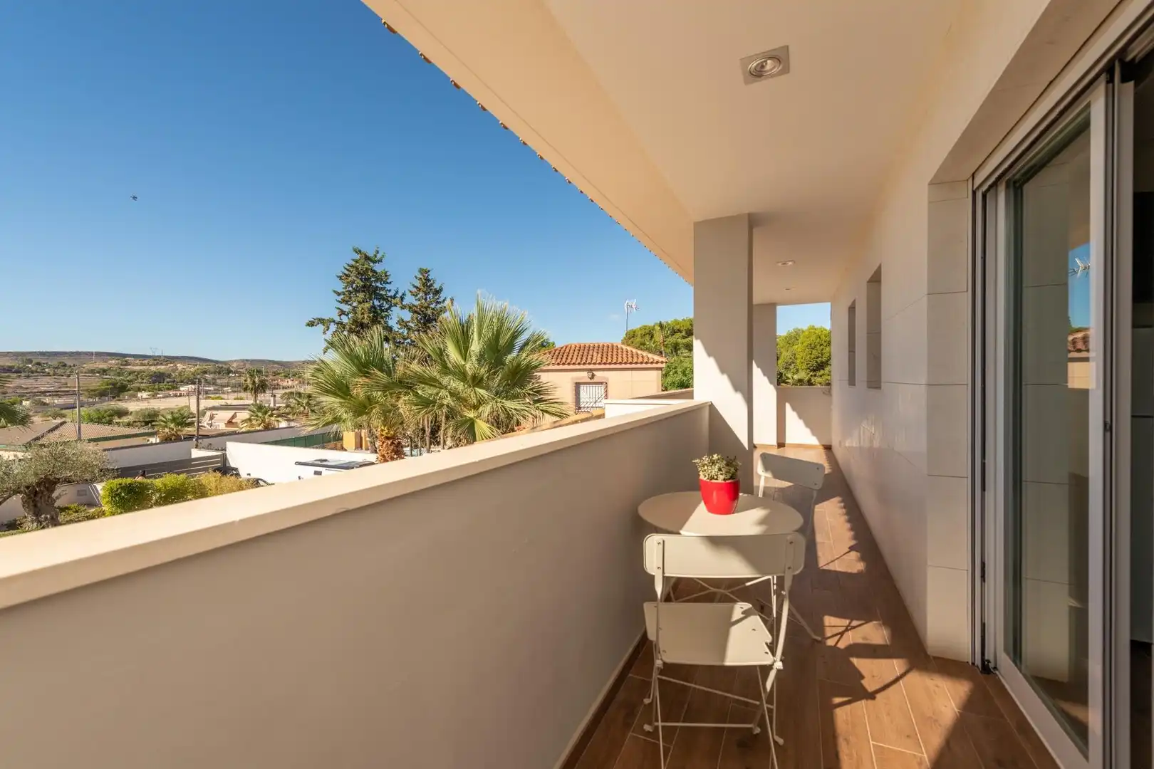 Terraza de Casa o chalet en venta en Alicante / Alacant con Aire acondicionado, Calefacción y Jardín privado