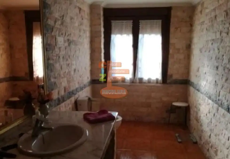 Bathroom of Country homes for sale in Illueca  with Air Conditioner, Heating and Private garden
