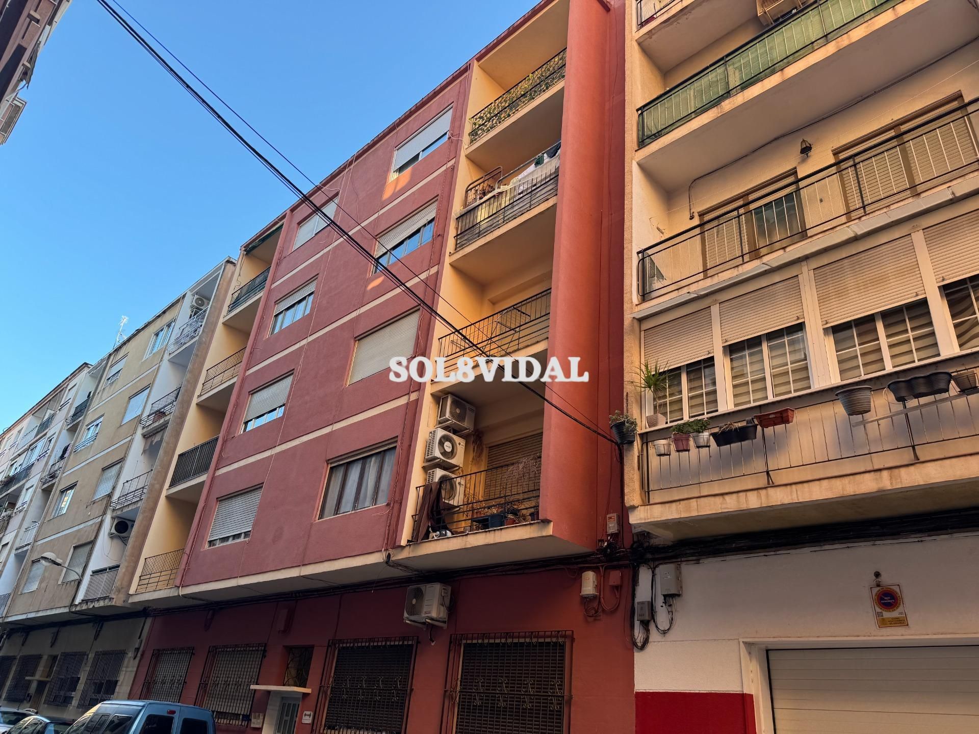 Vista exterior de Pis en venda en Orihuela