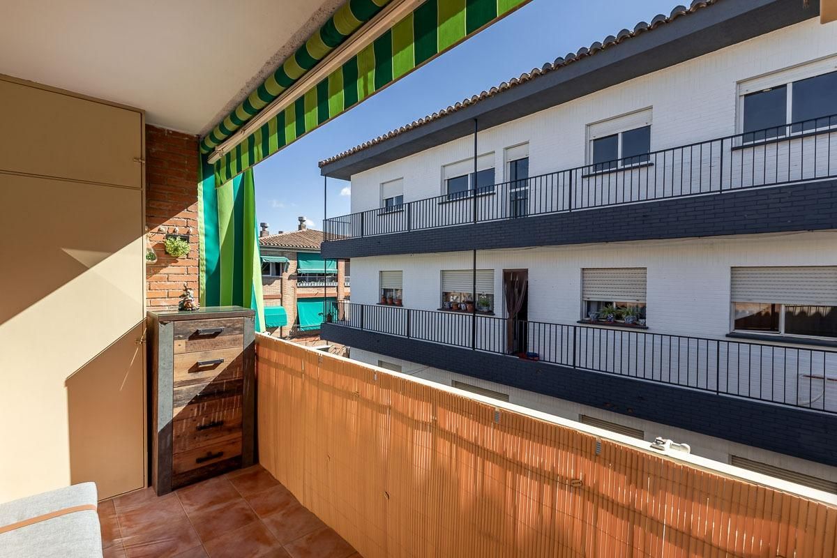 Terrassa de Pis en venda en  Granada Capital amb Aire condicionat, Terrassa i Balcó