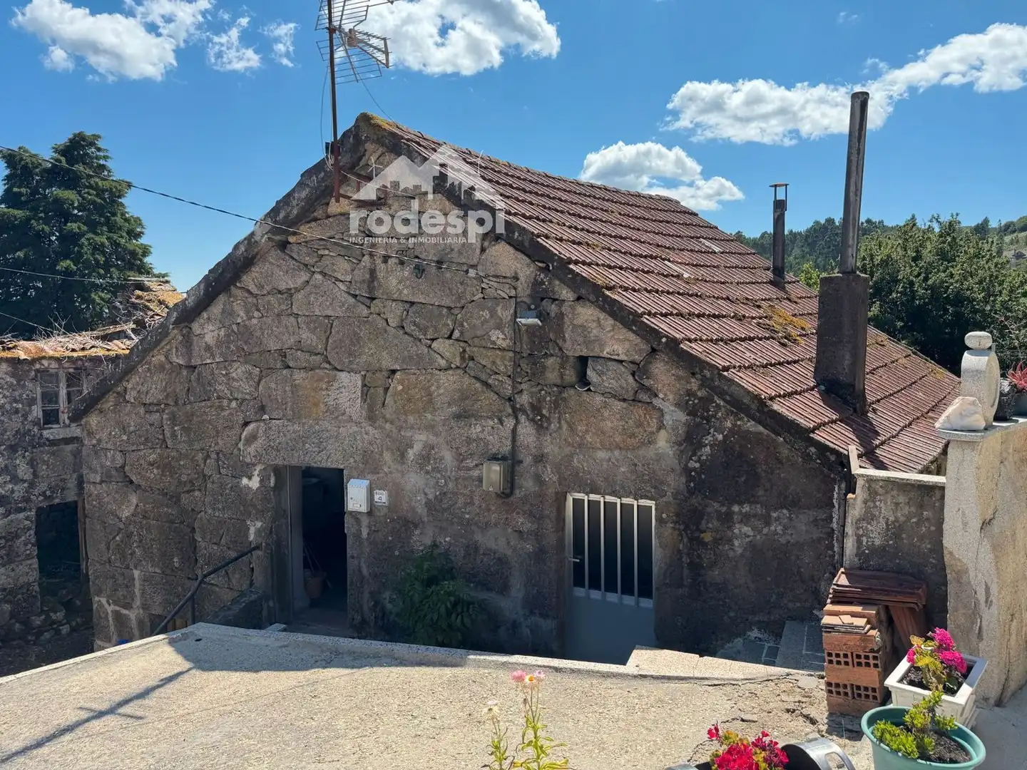 Vista exterior de Casa o chalet en venta en A Cañiza   con Trastero