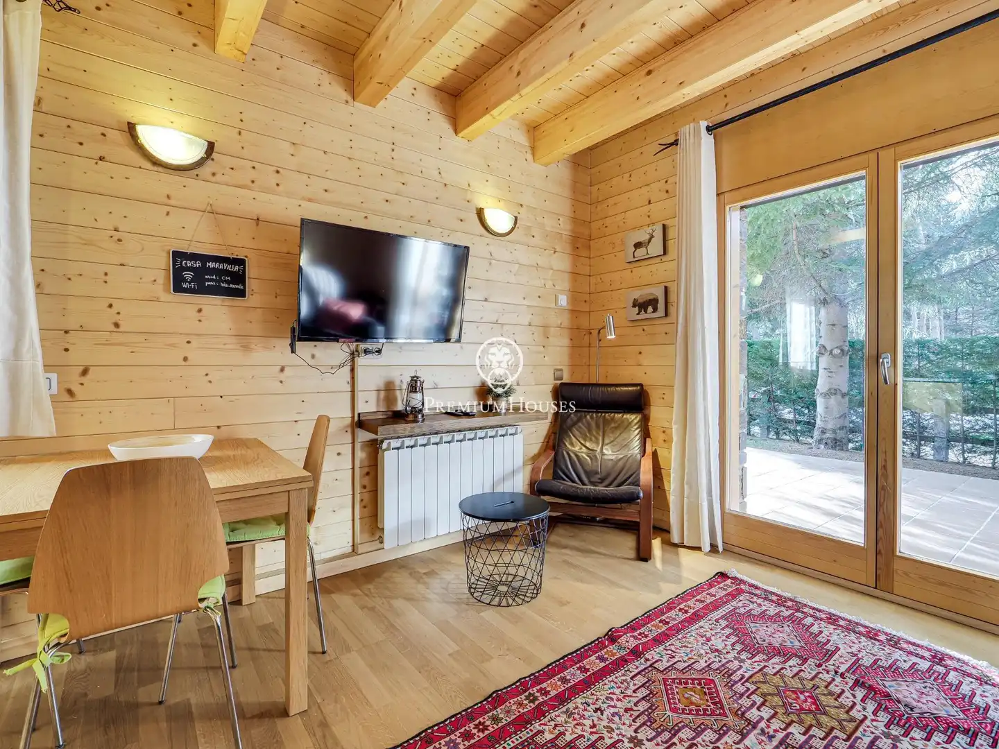 Sala d'estar de Casa o xalet en venda en Alp amb Calefacció, Jardí privat i Parquet