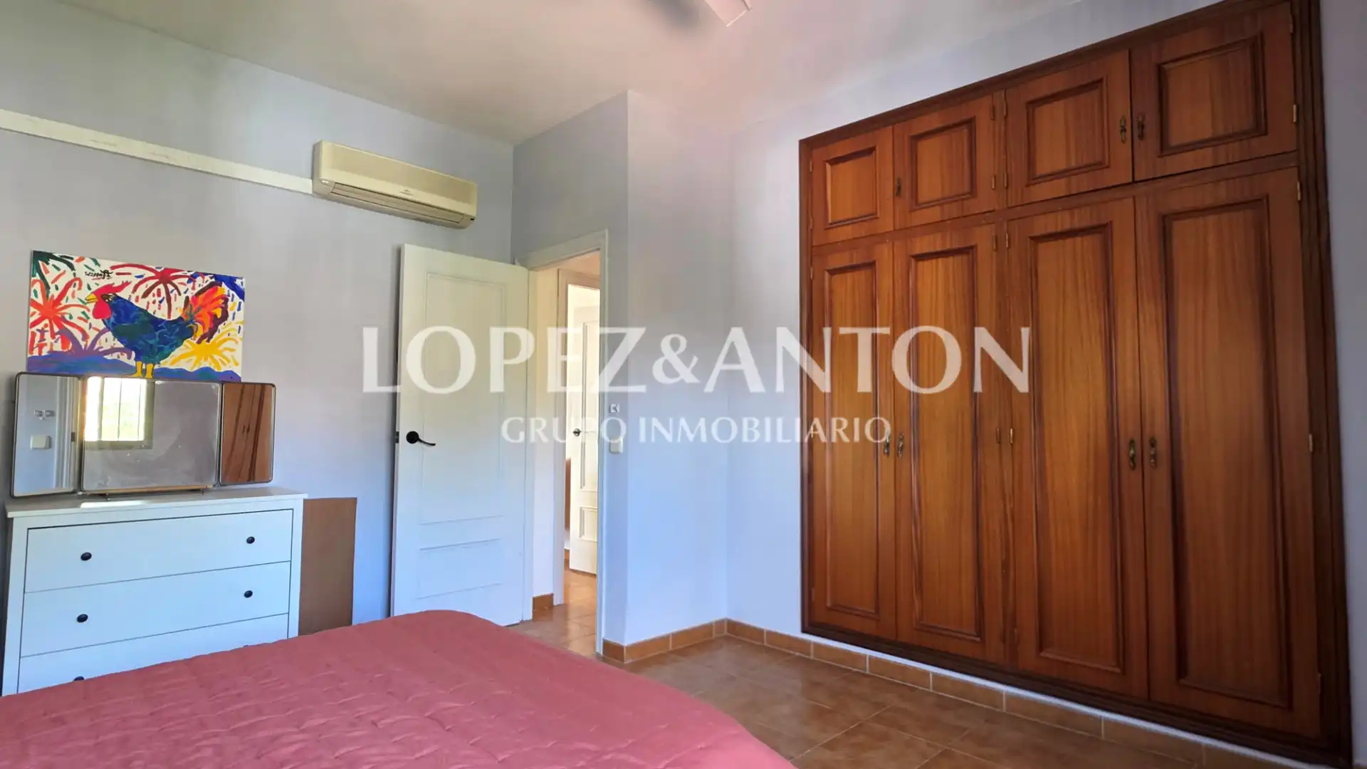 Habitación de Casa o chalet en venta en Paterna con Aire acondicionado, Jardín privado y Terraza