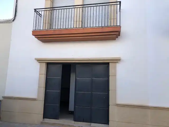 Casa adosada en venta en Av de Andalucía, Cazalilla