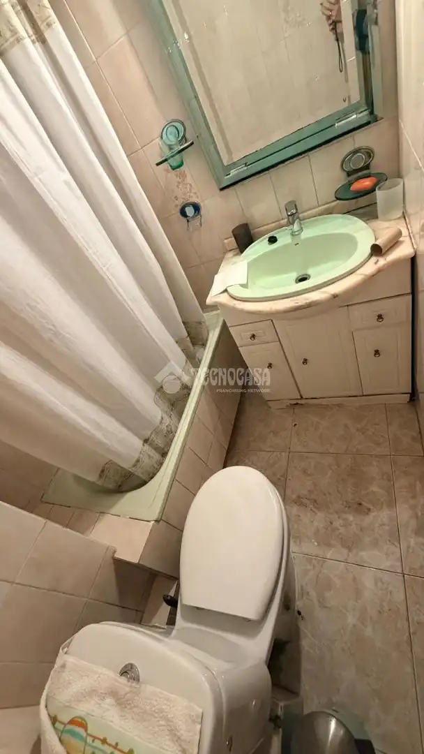 Bany de Pis en venda en Villaverde