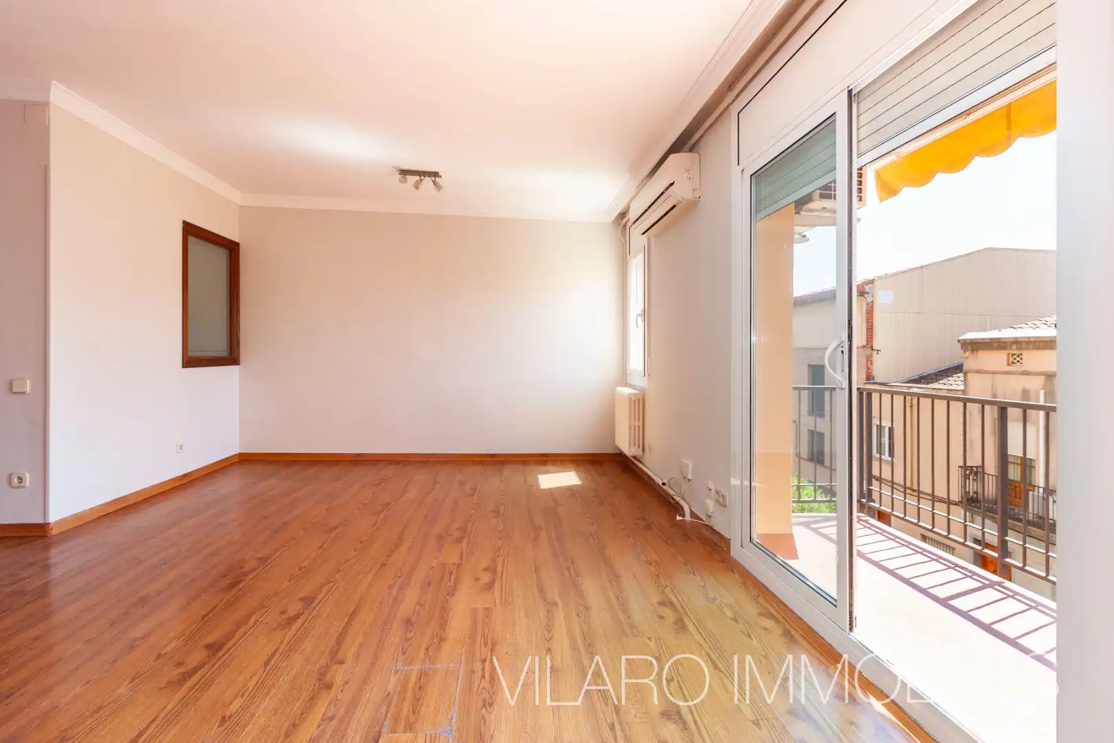 Sala de estar de Piso en venta en Terrassa con Aire acondicionado, Calefacción y Parquet