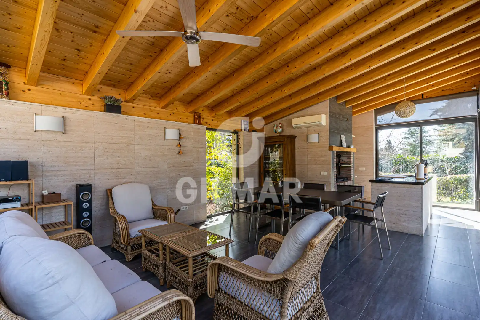 Terraza de Casa o chalet en venta en Las Rozas de Madrid con Aire acondicionado, Calefacción y Jardín privado