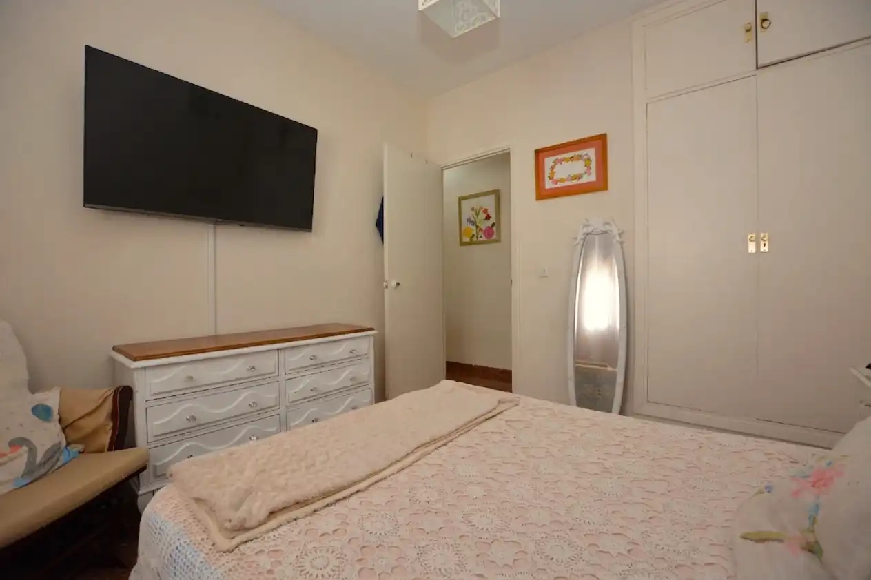 Habitación de Piso en venta en Sevilla con Aire acondicionado, Terraza y Trastero