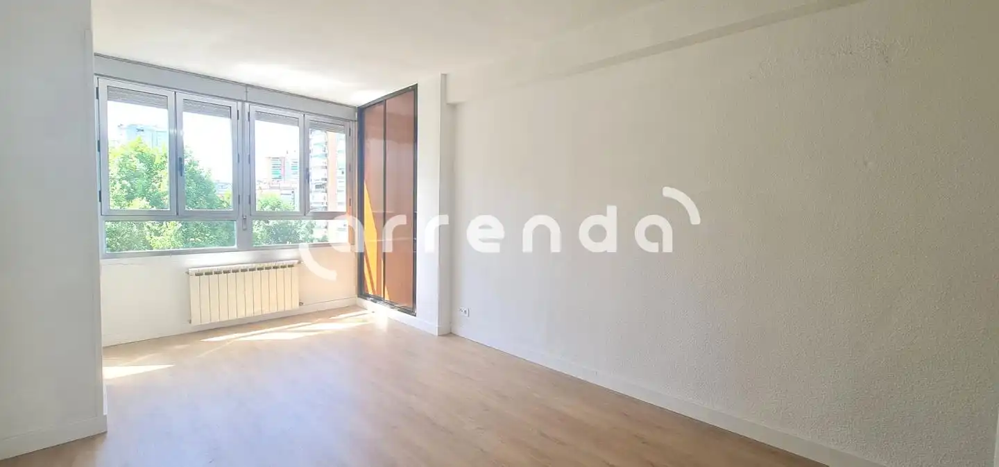 Schlafzimmer von Wohnung zur Miete in Madrid mit Terrasse und Gemeinschaftspool