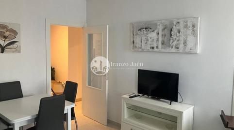 Foto 4 de Apartamento de alquiler en Plaza Deán Mazas, San Bartolomé - Millán de Priego,  Jaén Capital