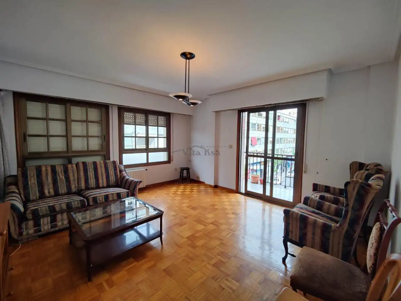 Living room of Flat for rent in Ourense Capital   with Heating, Storage room and Furnished