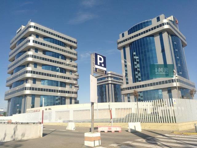 Garaje en Venta en Calle Astronomía, 1 en San Jerónimo - La Bachillera