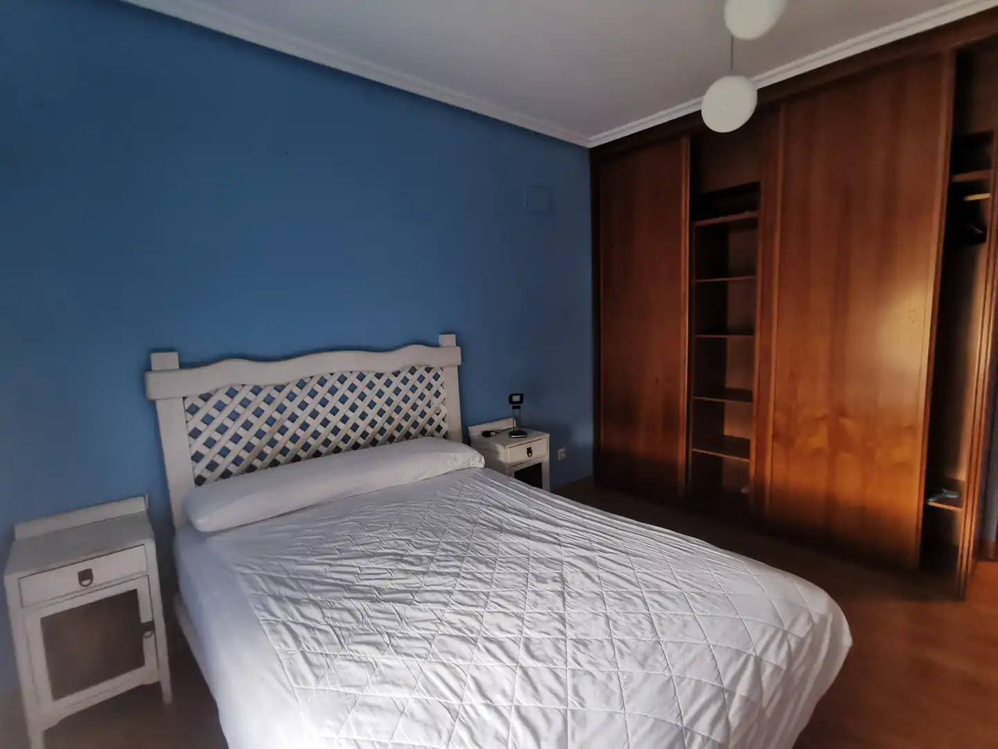 Bedroom of Flat for rent in Salamanca  with Heating, Parquet flooring and Furnished