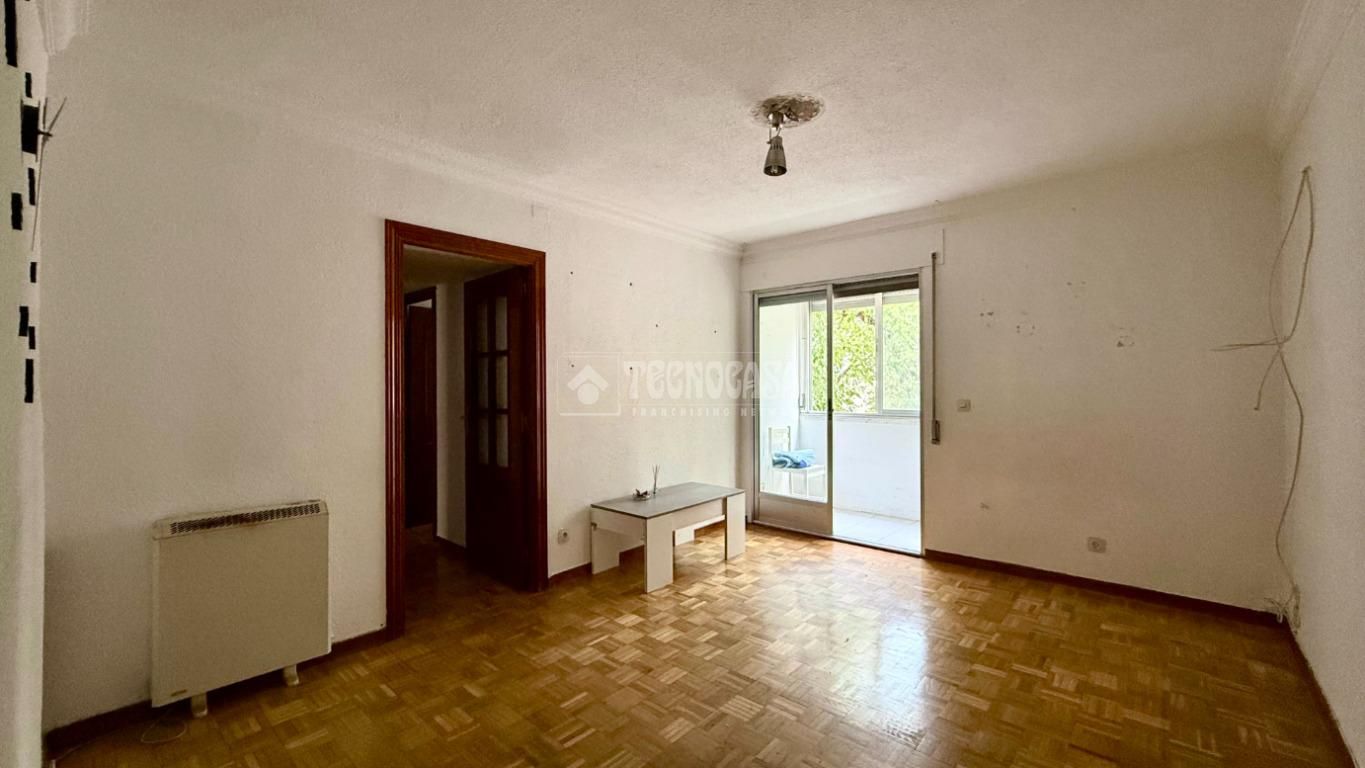 Sala de estar de Piso en venta en  Madrid Capital con Aire acondicionado, Calefacción y Parquet