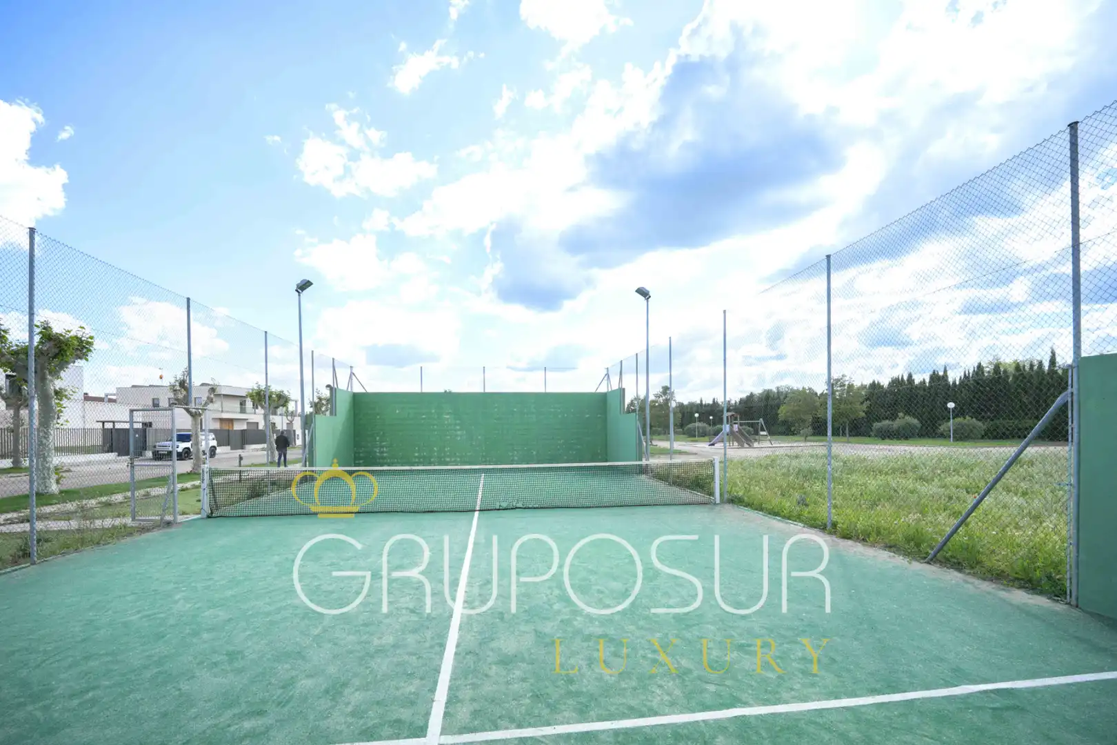 Parking of Houses for sale in Simancas  with Air Conditioner, Heating and Private garden