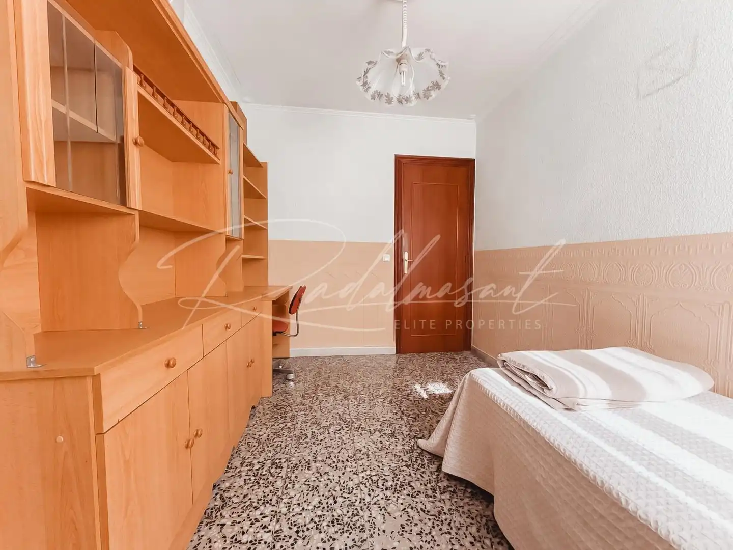 Bedroom of Flat for sale in Centre