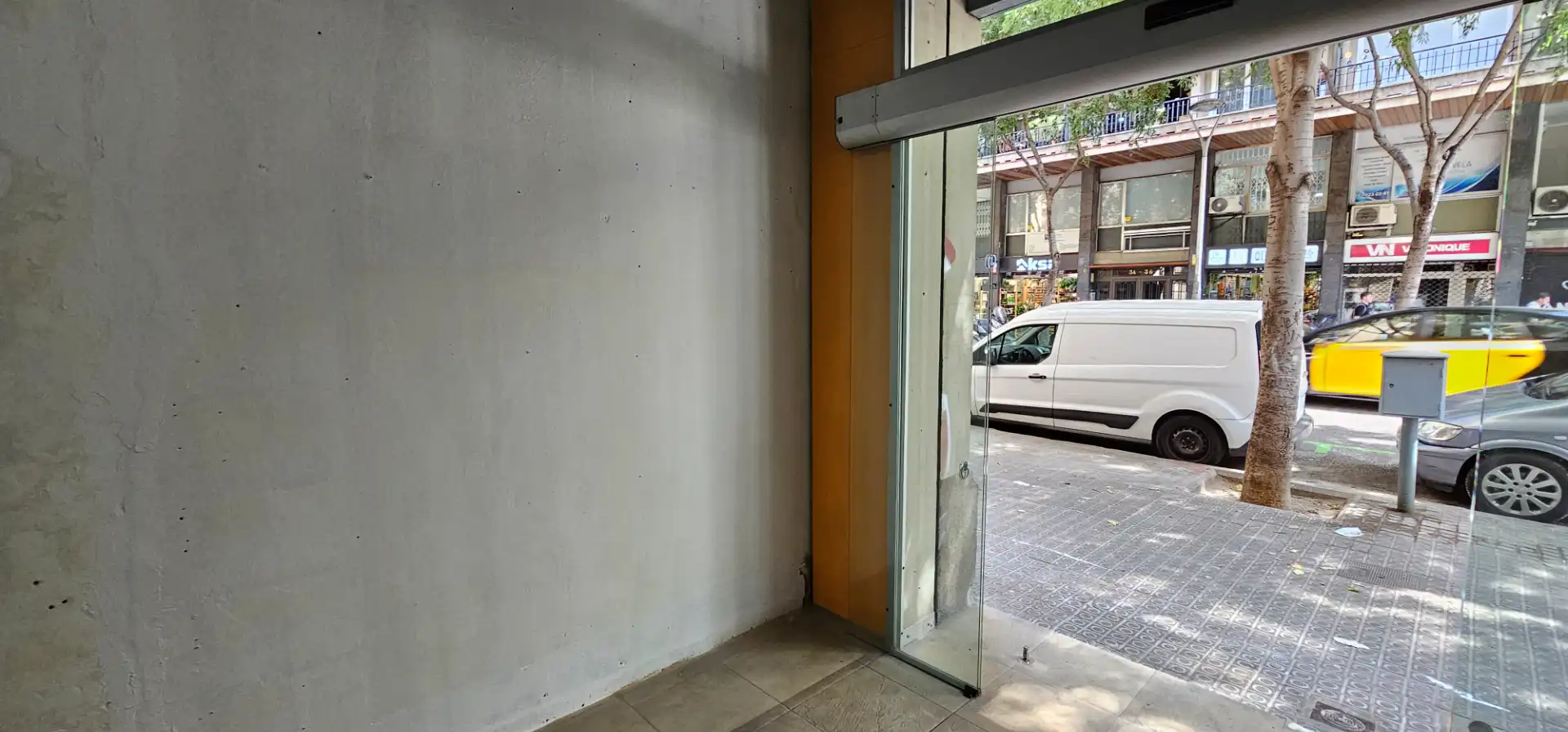 Gewerbefläche zum Verkauf in Carrer d'Entença 35, imagen 3