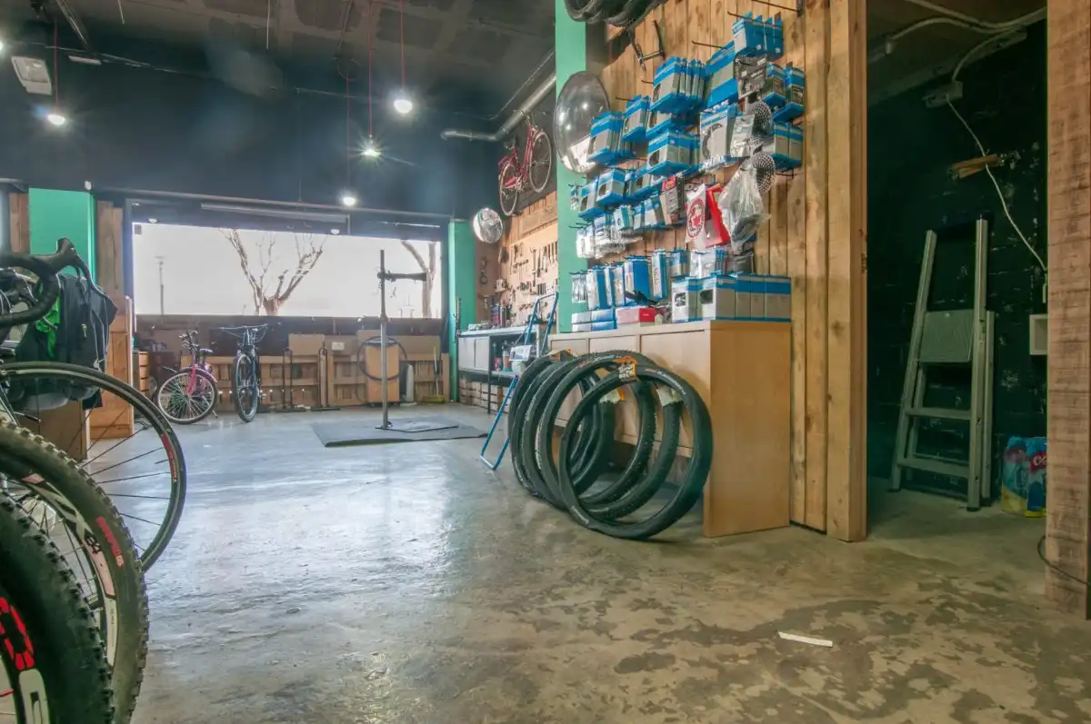 Local comercial de lloguer a Zona Industrial, imagen 7