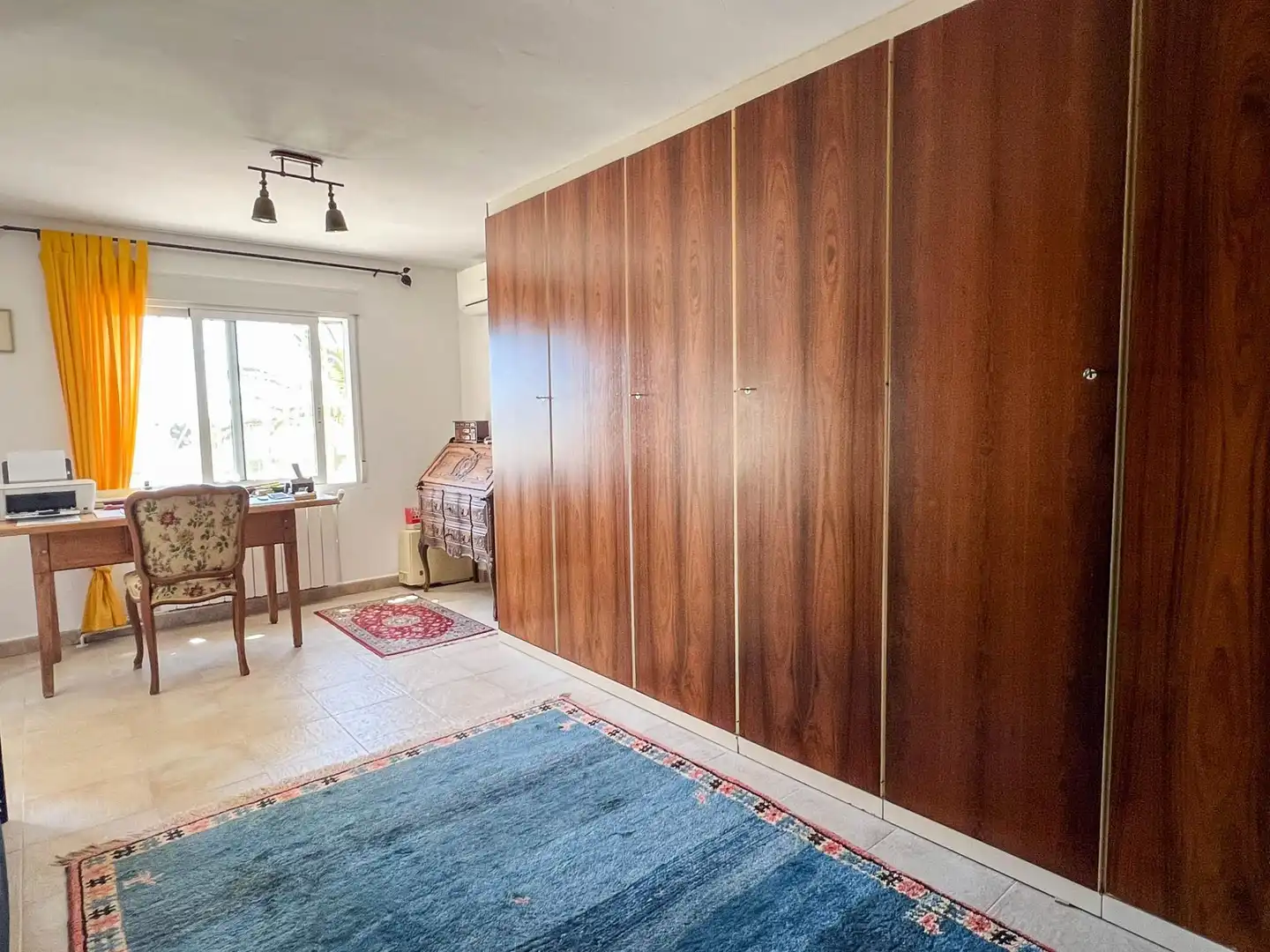 Habitación de Casa o chalet en venta en La Nucia con Aire acondicionado, Calefacción y Jardín privado