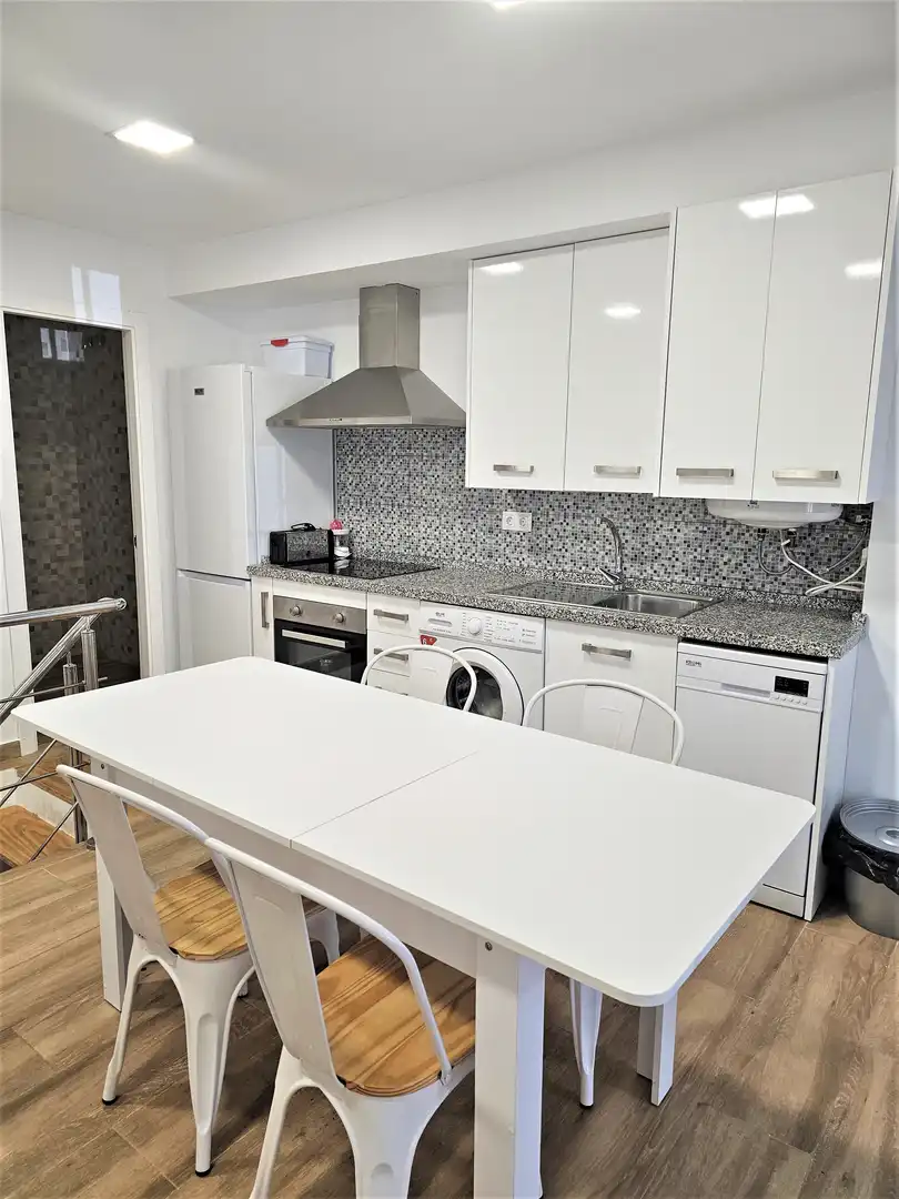 Duplexes for rent in Calle Sopranis, El Pópulo - Santa María