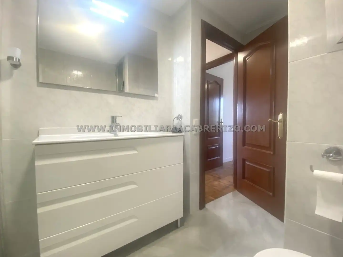 Baño de Piso en venta en Beriáin con Calefacción, Parquet y Terraza