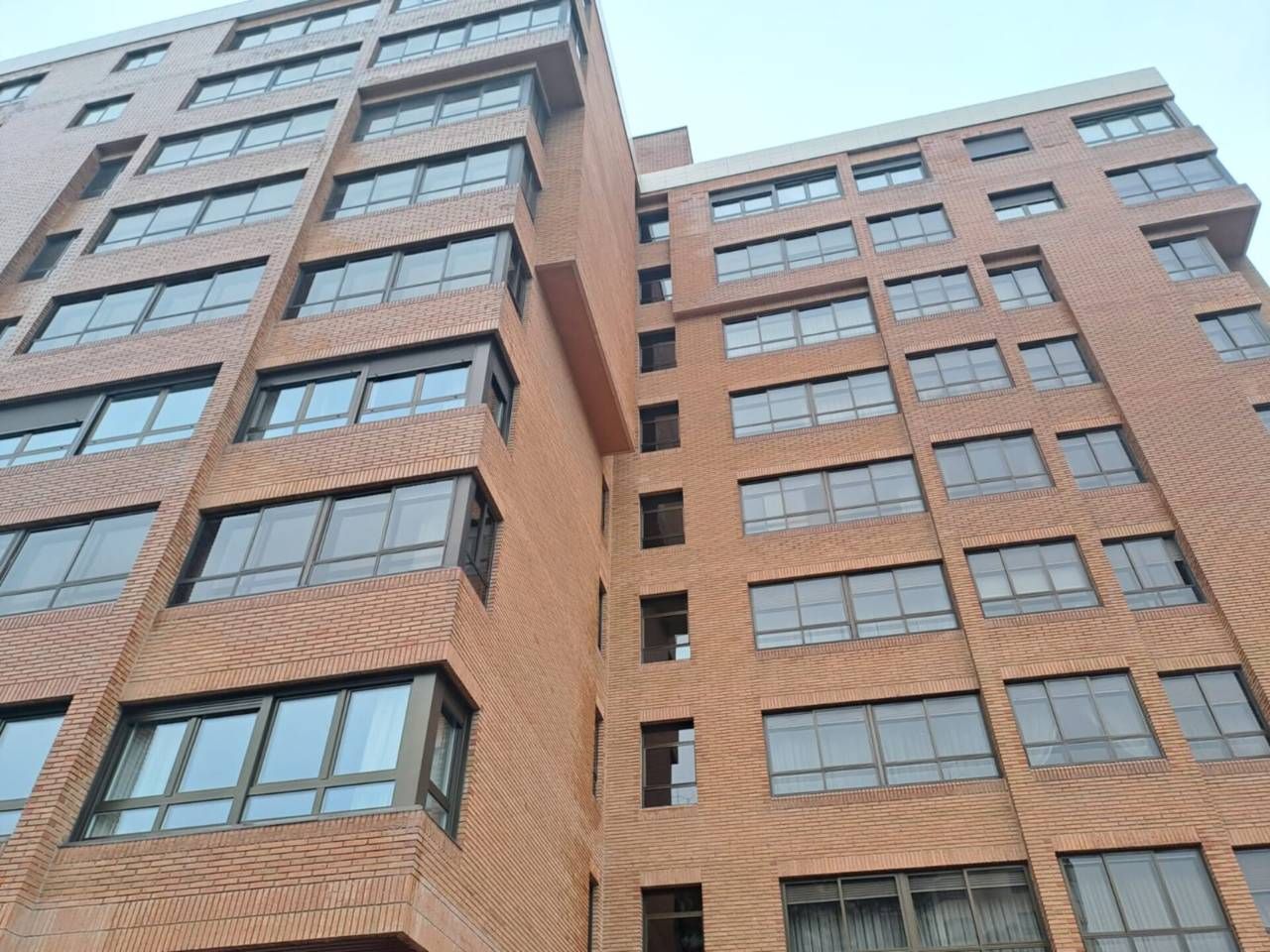 Vista exterior de Piso en venta en Burgos Capital con Calefacción, Terraza y Trastero