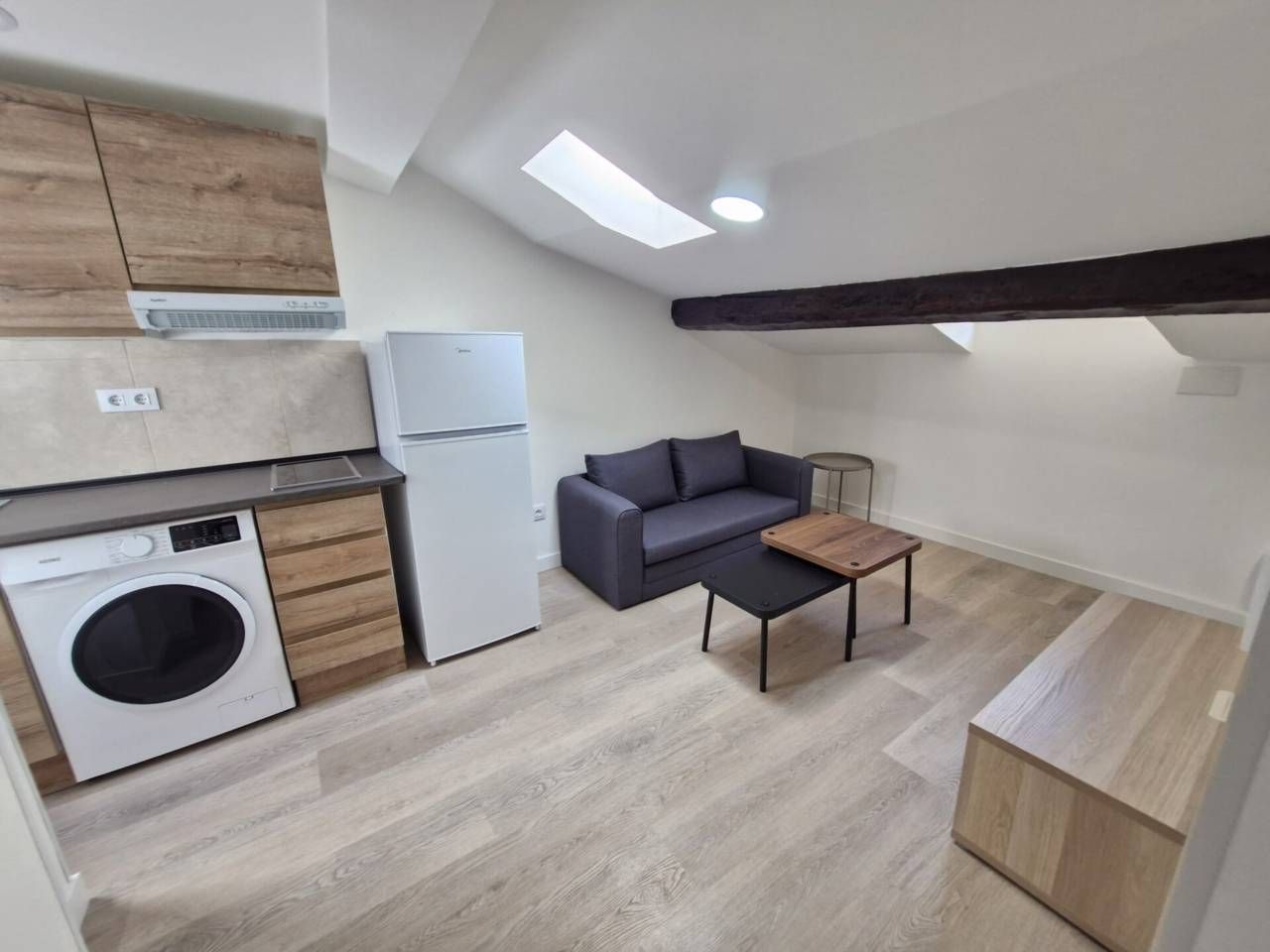 Living room of Flat to rent in  Logroño  with Heating, Parquet flooring and Furnished