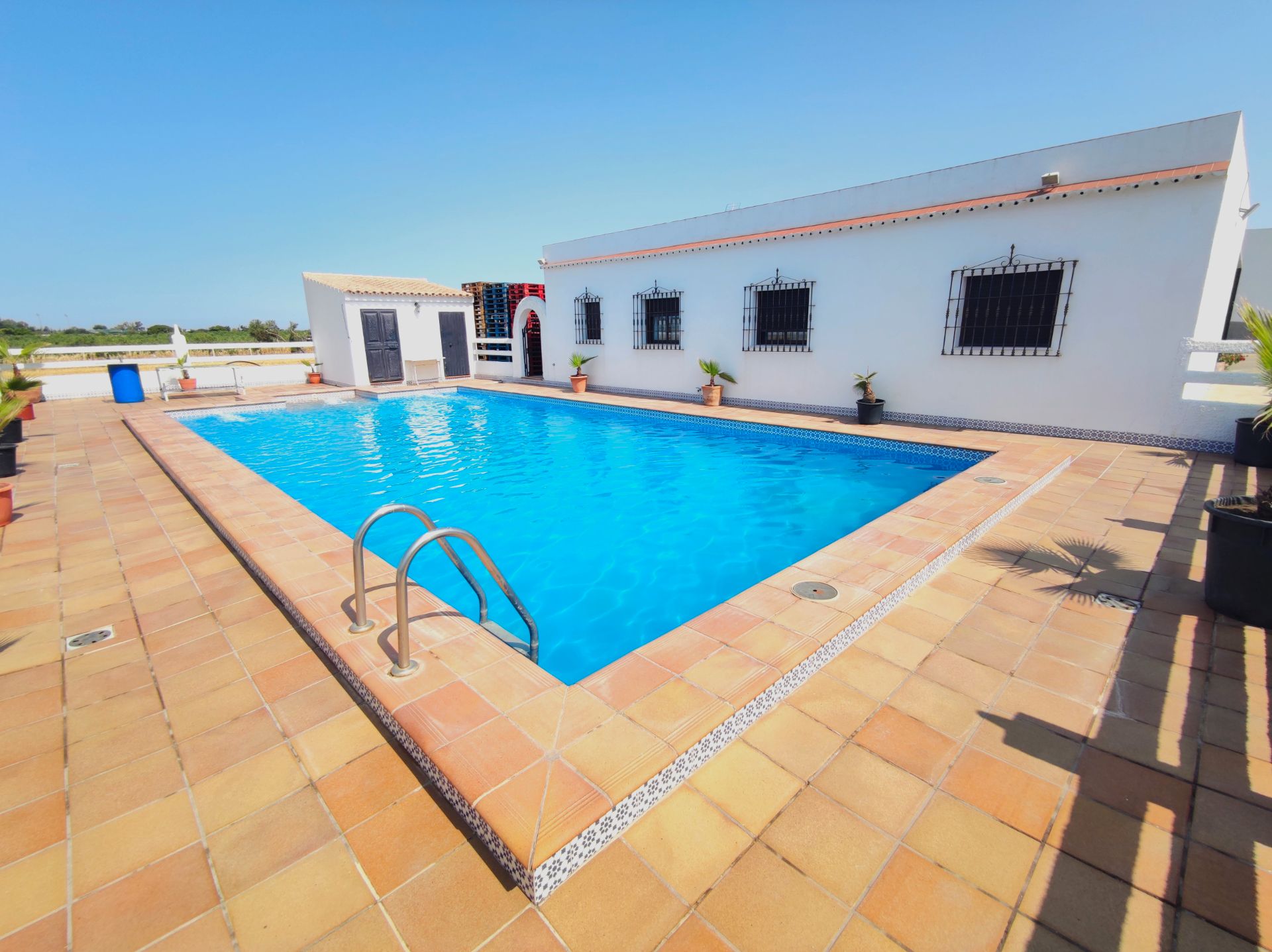 Schwimmbecken von Country house zum verkauf in El Cuervo de Sevilla mit Klimaanlage, Privatgarten und Terrasse