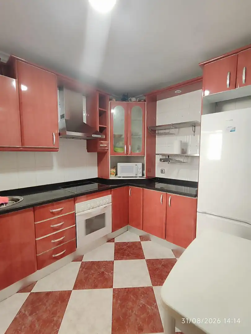 Cocina de Piso de alquiler en Málaga con Aire acondicionado, Terraza y Amueblado