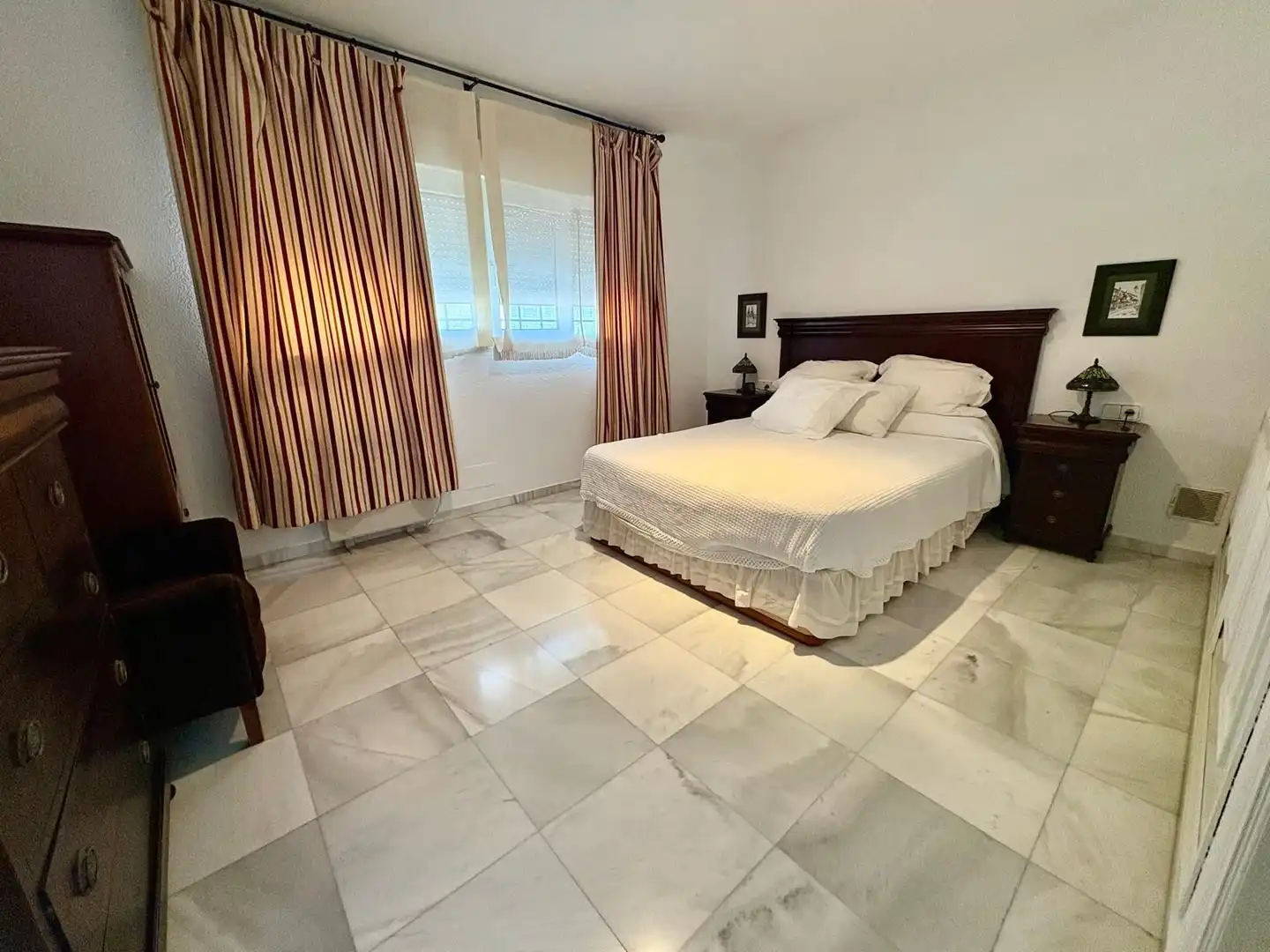 Dormitori de Casa o xalet en venda en Aljaraque amb Aire condicionat, Calefacció i Jardí privat