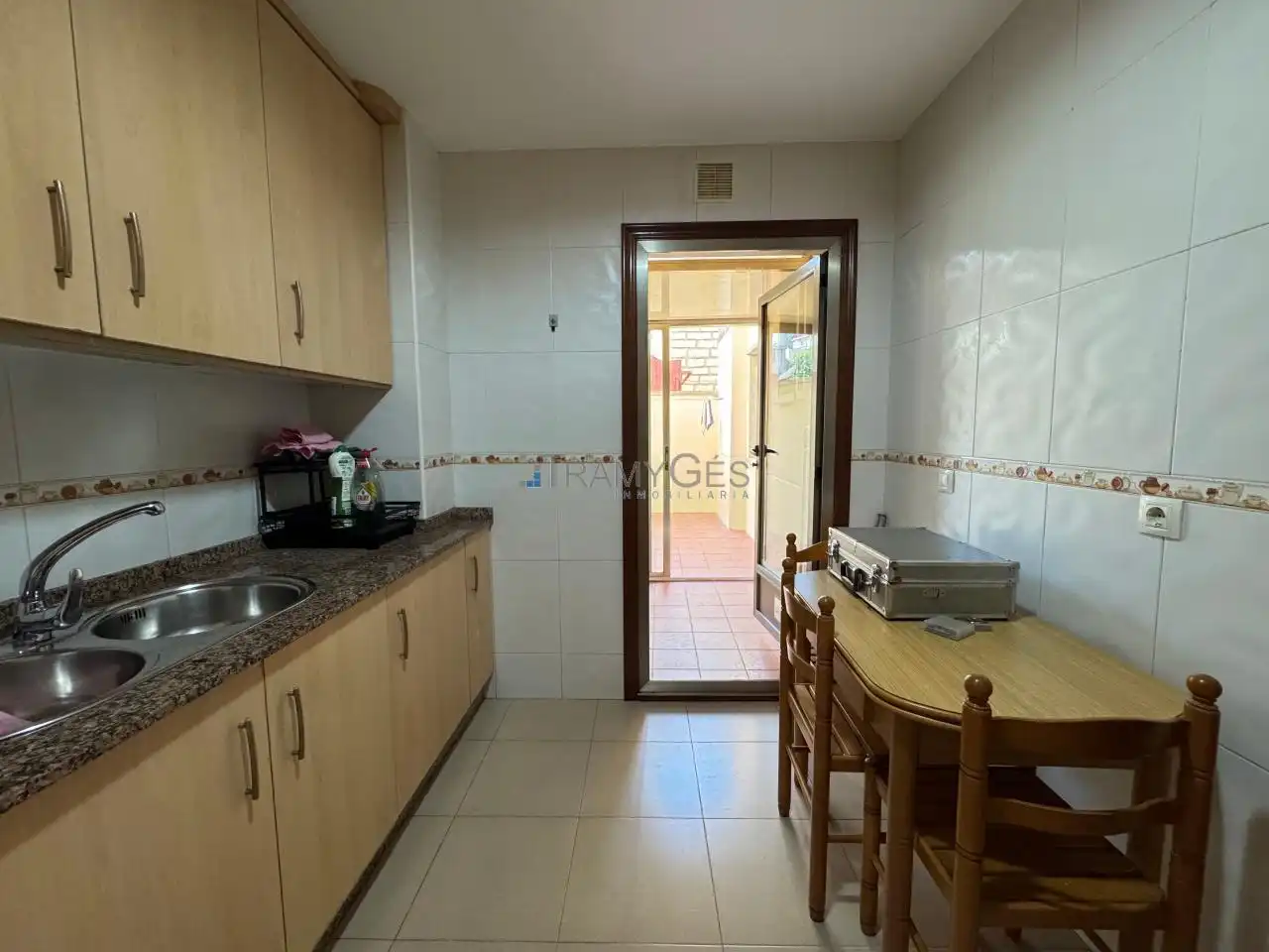 Kitchen of Flat for sale in Vigo   with Heating, Parquet flooring and Storage room