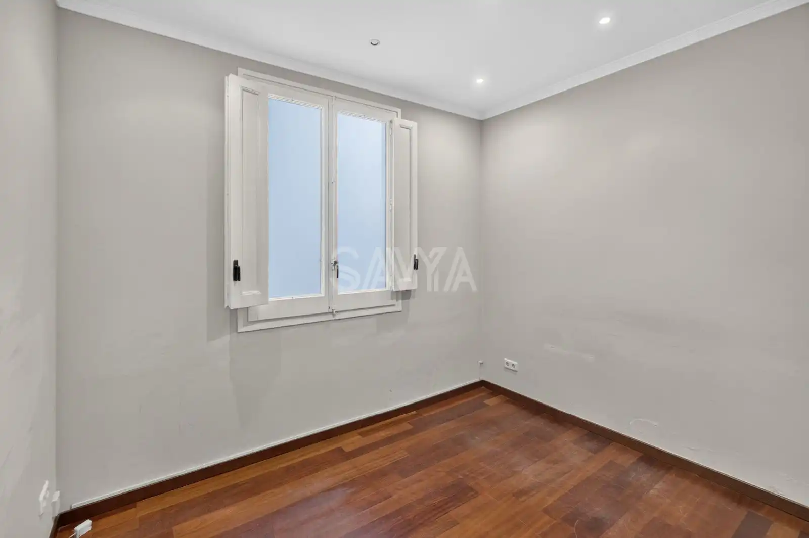 Habitación de Piso en venta en Barcelona con Calefacción y Trastero