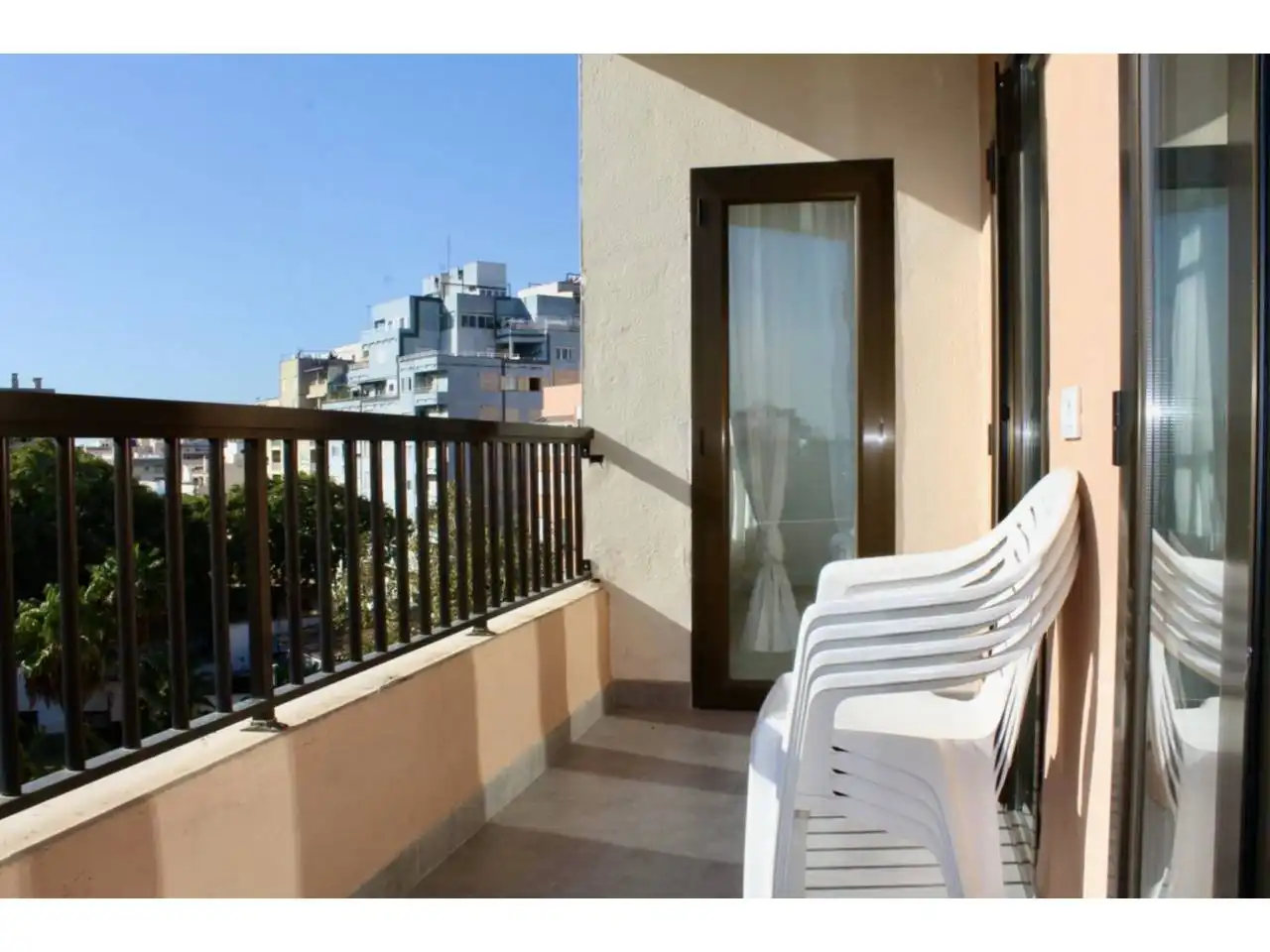 Terrasse von Wohnung zur Miete in  Palma de Mallorca mit Klimaanlage, Heizung und Parkett