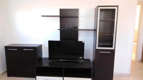 Foto 3 de Apartament de lloguer a Calle Carabaña, Ensanche, Madrid