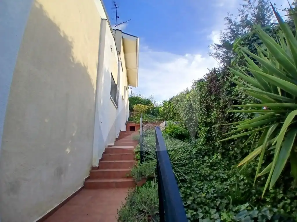 Jardí de Casa o xalet en venda en Badajoz amb Aire condicionat, Jardí privat i Terrassa