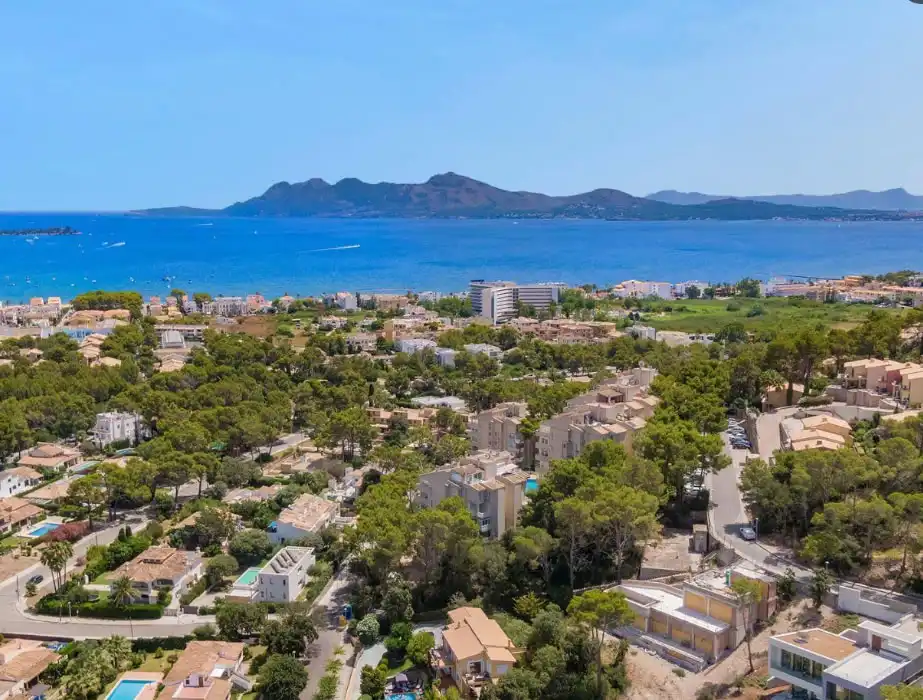 Vista exterior de Casa o xalet en venda en Pollença amb Aire condicionat, Terrassa i Traster