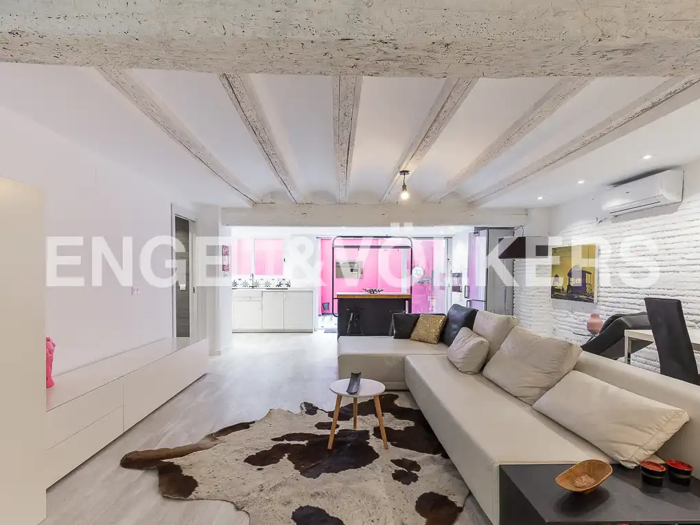 Sala d'estar de Pis de lloguer en Valencia amb Aire condicionat, Calefacció i Terrassa