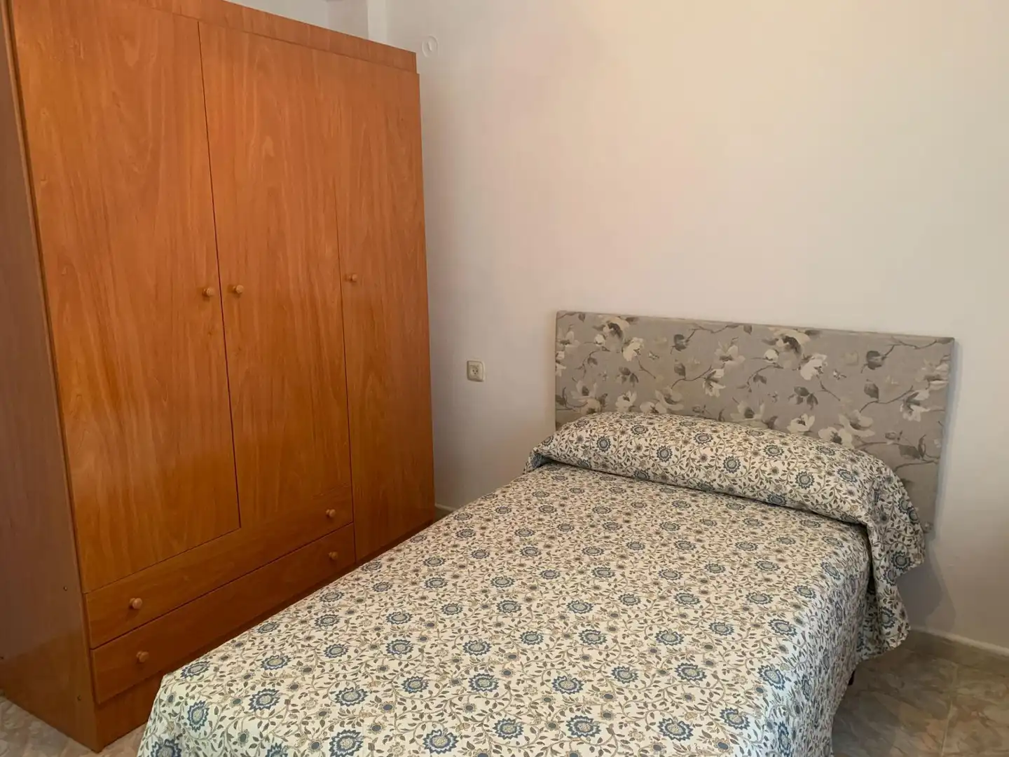 Bedroom of Flat for rent in Plasencia  with Terrace