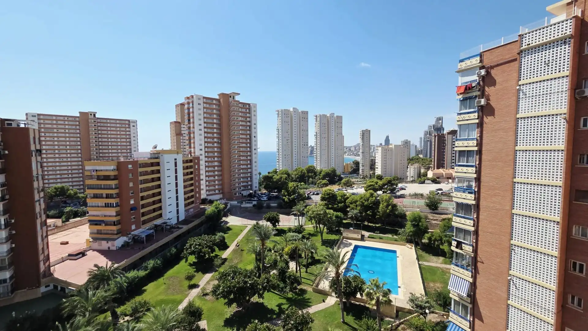 Flat with pool to rent in Playa de Poniente