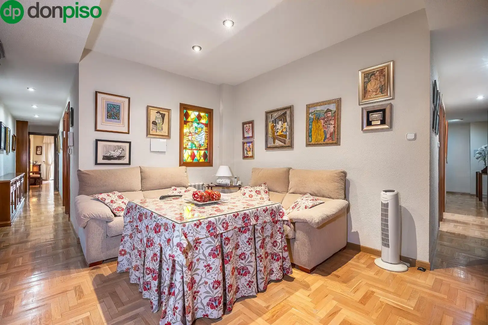 Living room of Flat for sale in Granada