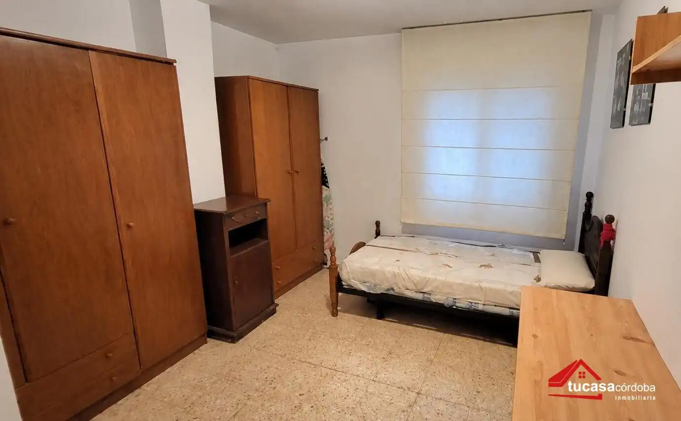 Dormitori de Pis en venda en Córdoba amb Terrassa