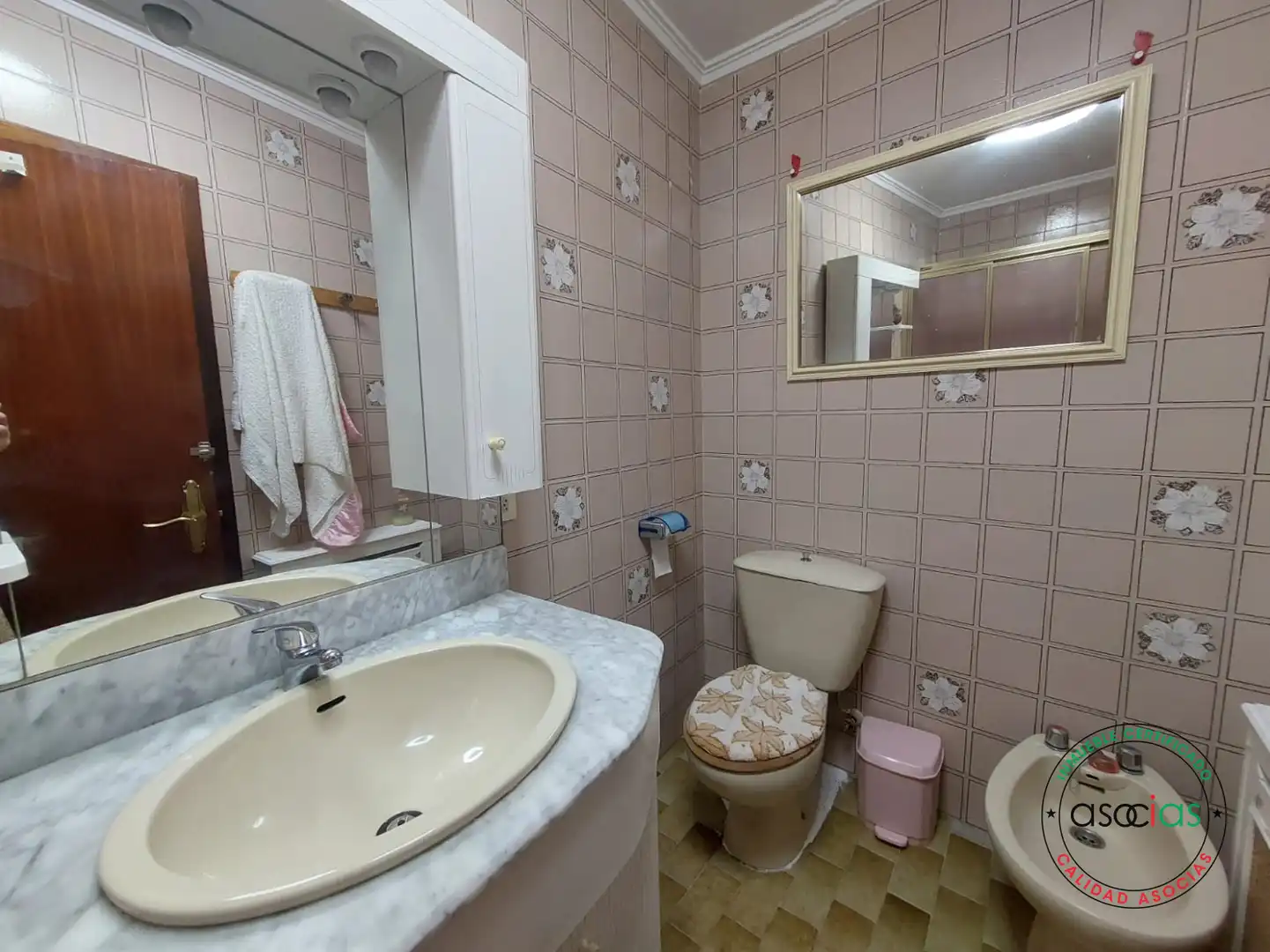 Bathroom of Flat for sale in Gijón   with Heating, Private garden and Storage room