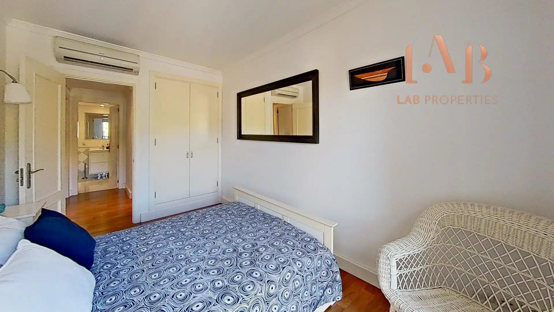 Schlafzimmer von Dachboden zur Miete in Andratx mit Klimaanlage, Heizung und Privatgarten