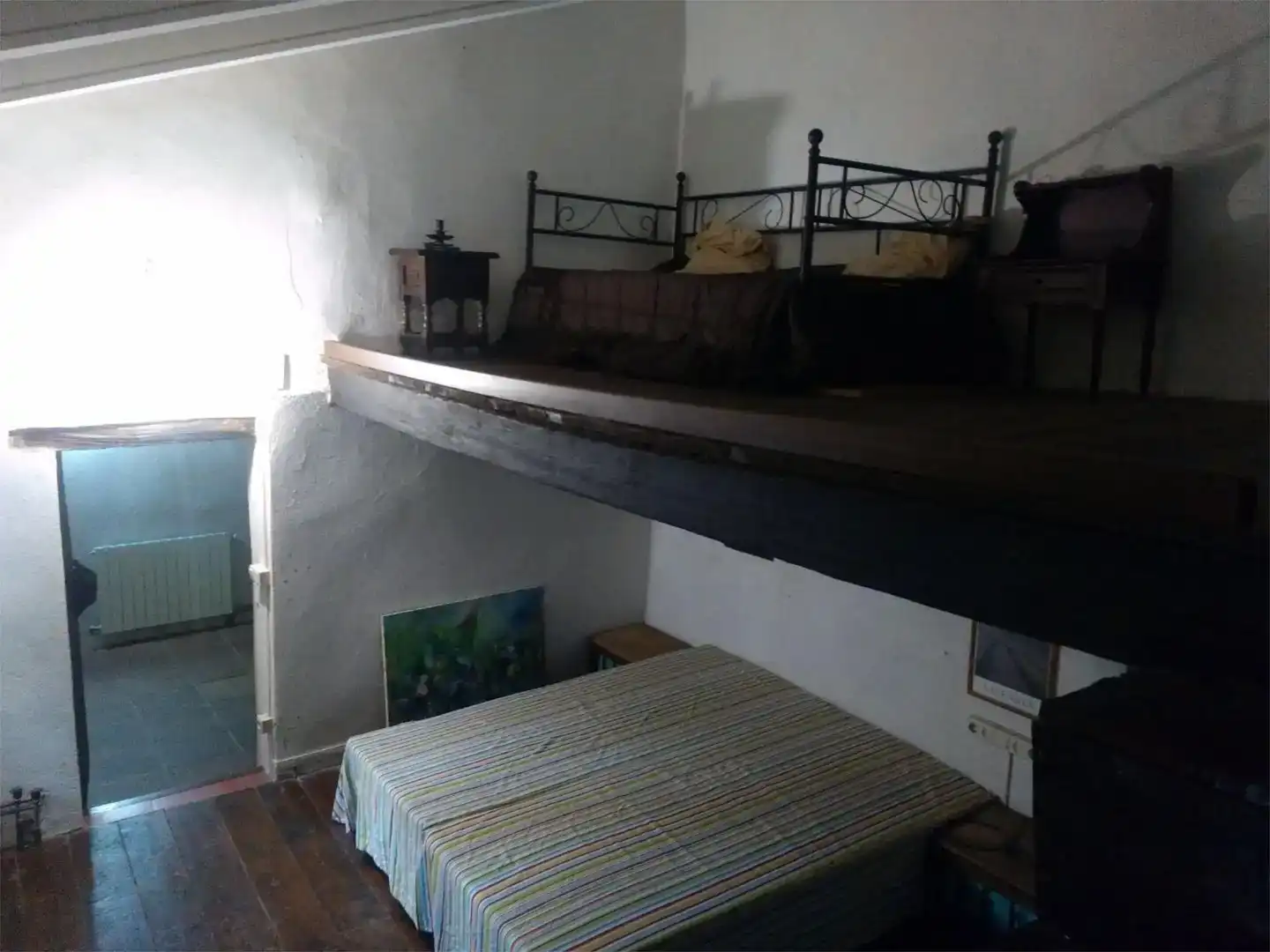 Dormitori de Finca rústica en venda en Sant Aniol de Finestres amb Piscina