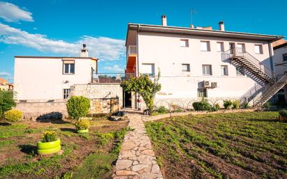 Vista exterior de Casa o xalet en venda en Navarcles amb Aire condicionat, Terrassa i Piscina